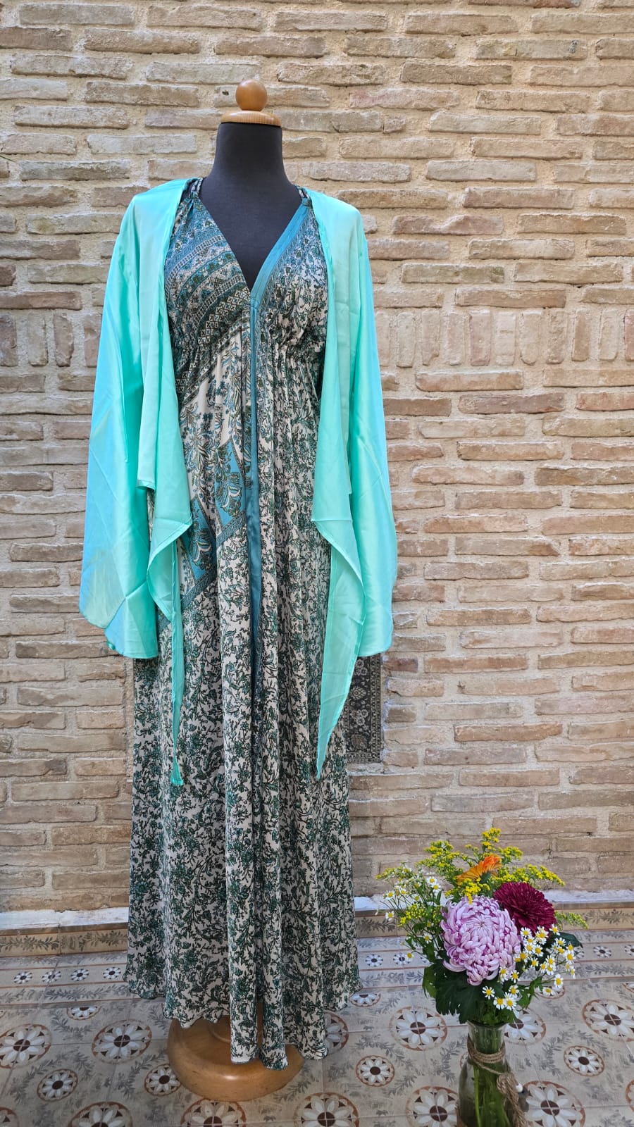 space silk dress ideas Beautiful, elegant space silk gown features a flared silhouette #shopnow #fashion @ArtistryC 30-5-25